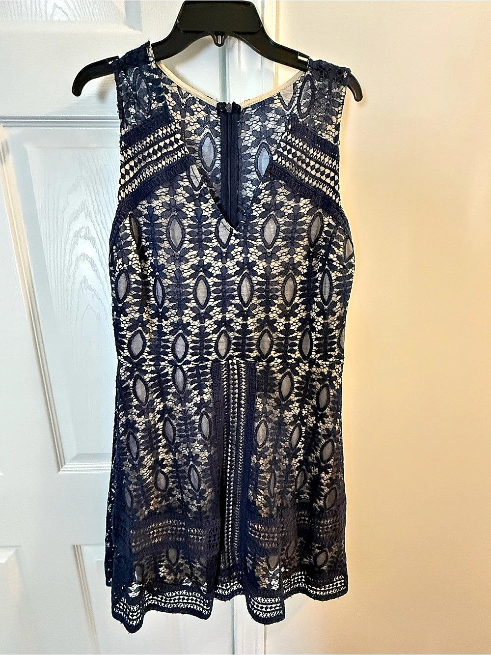 Alice & Olivia Navy Lace Mini Dress Like New